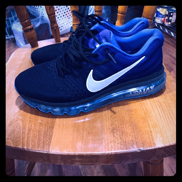 royal blue nike shoes